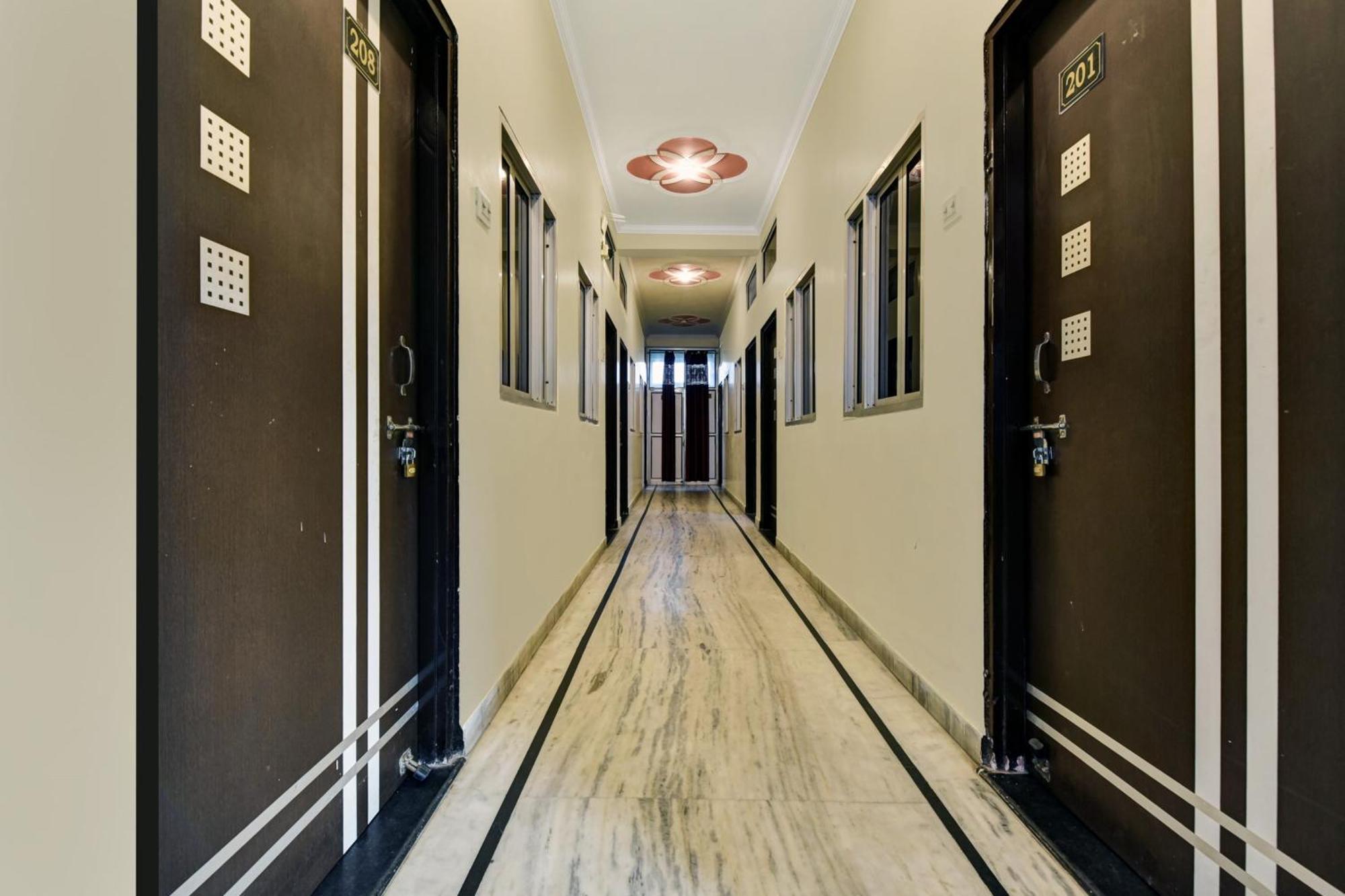 ג'איפור Oyo Hotel Sapphire מראה חיצוני תמונה
